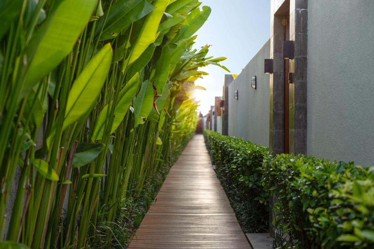 The Claremont Luxury Villas Семиньяк Экстерьер фото