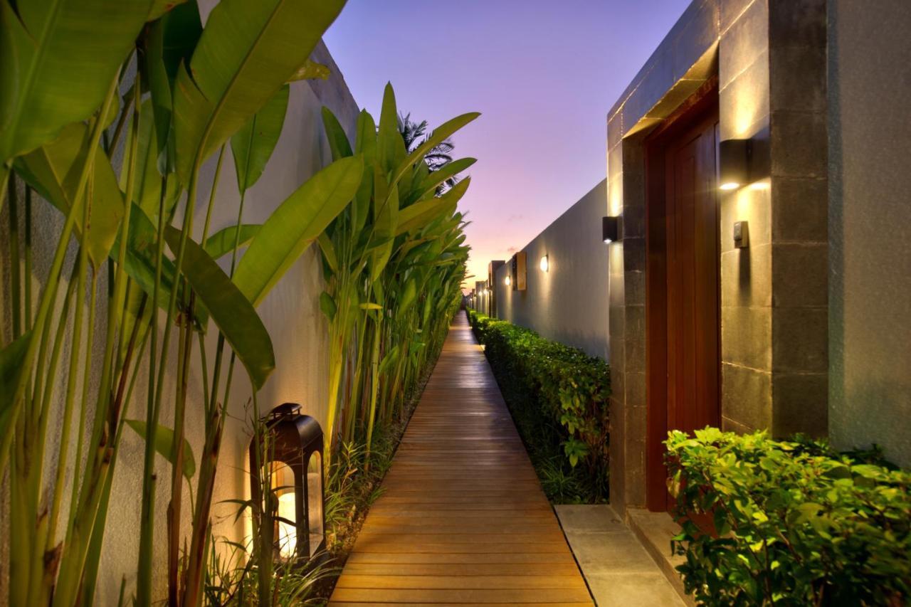 The Claremont Luxury Villas Семиньяк Экстерьер фото