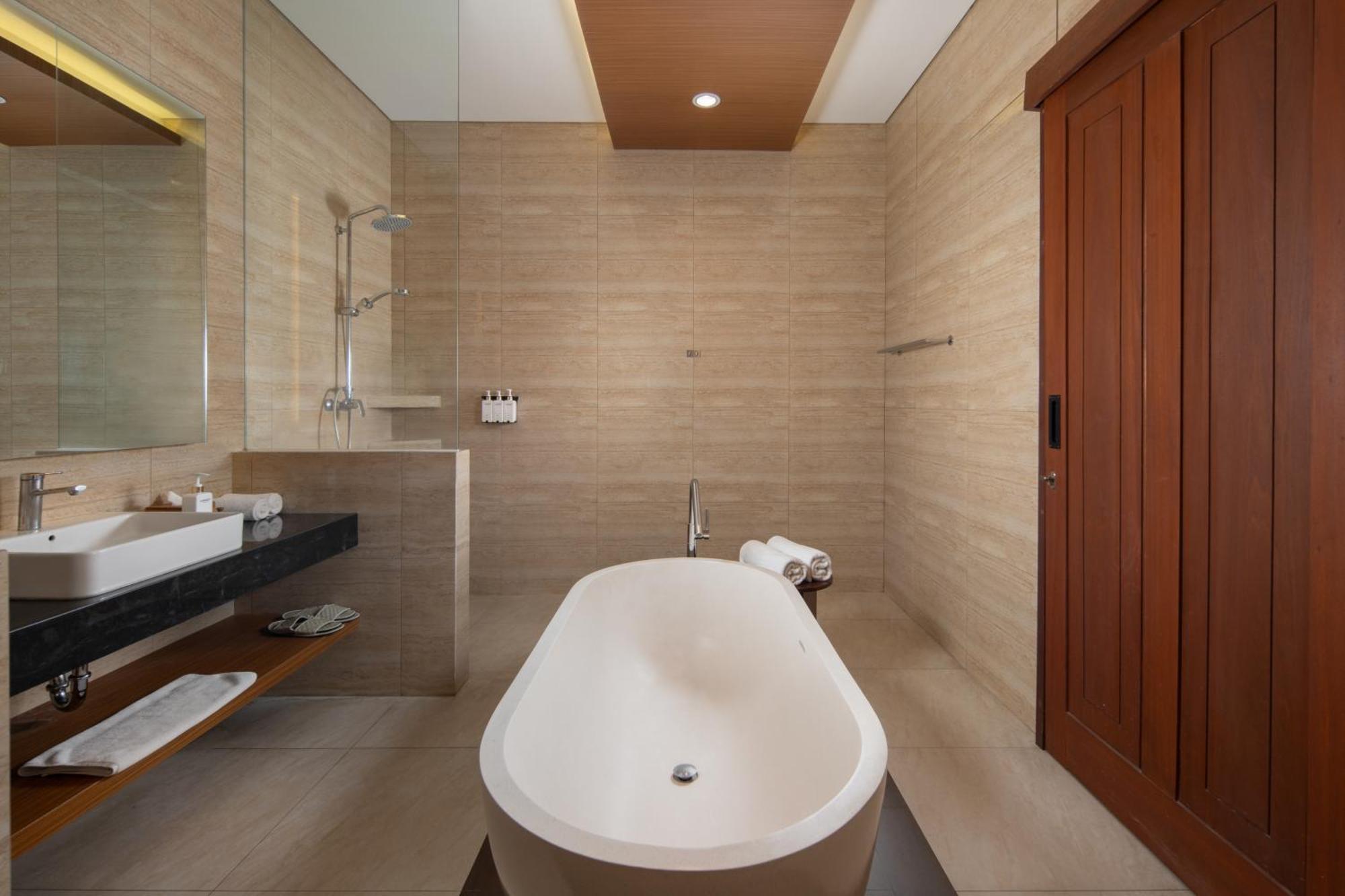 The Claremont Luxury Villas Семиньяк Экстерьер фото
