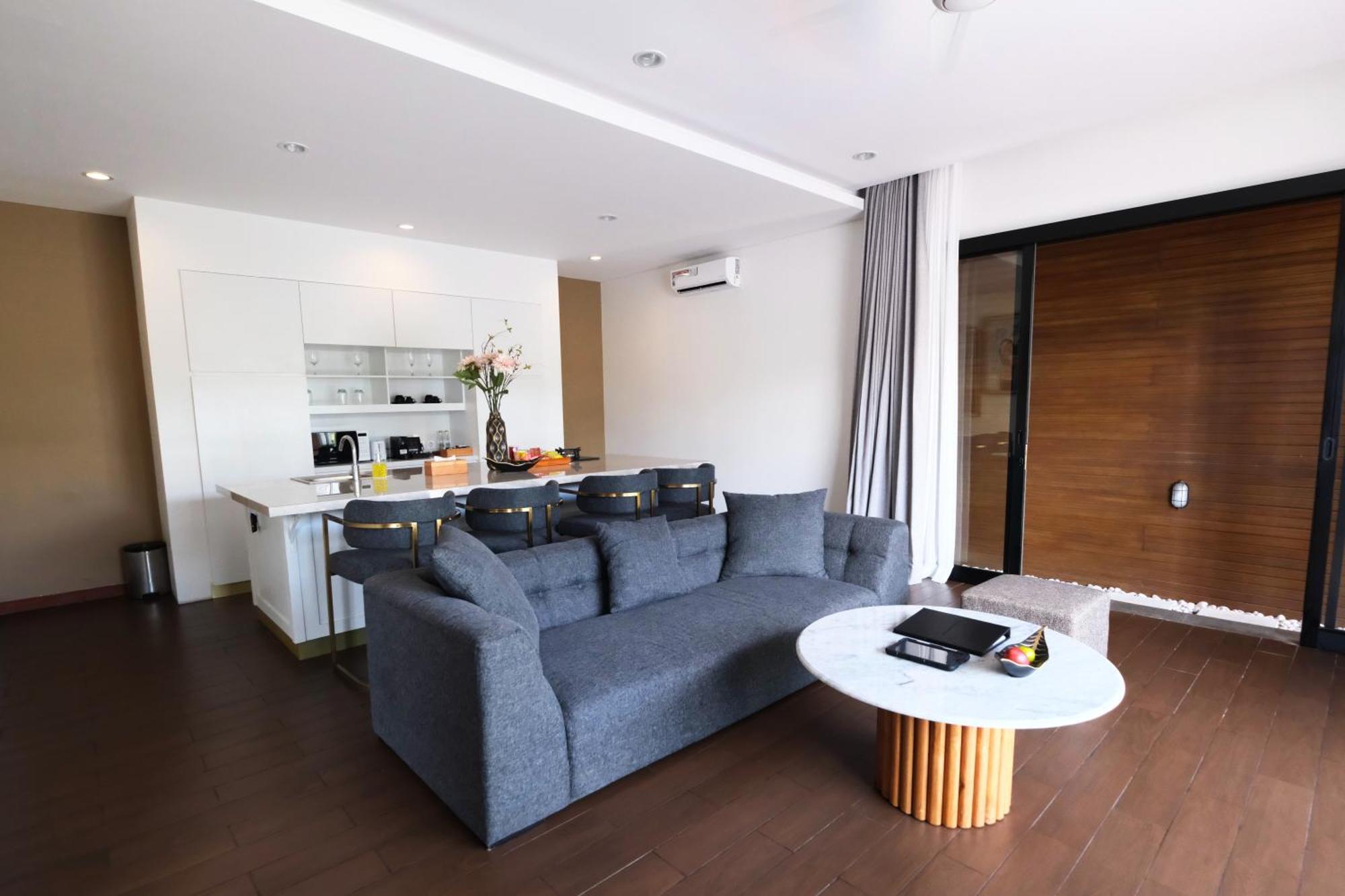 The Claremont Luxury Villas Семиньяк Экстерьер фото